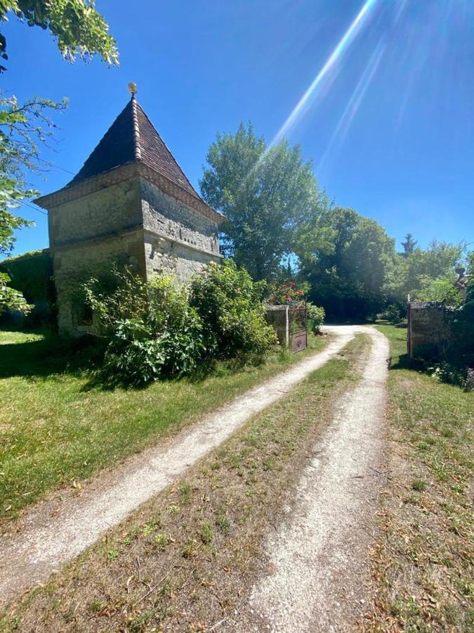 Gite De L'Edelinie Nanteuil-Auriac-de-Bourzac Екстер'єр фото